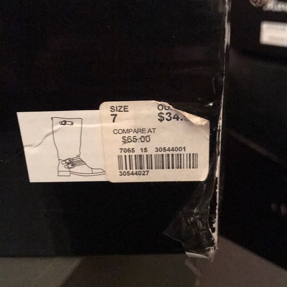 Boots - Picture 3 of 3